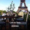 Download track Café De Paris