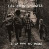 Download track Les Loups