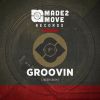 Download track Groovin (Extended Mix)