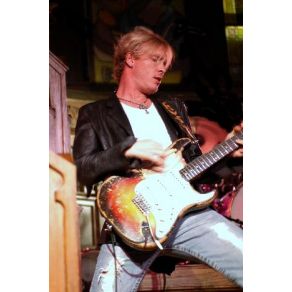 Download track Everyday I Have The Blues Kenny Wayne Shepherd