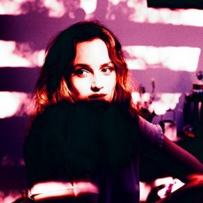 Download track Entitled Leighton Meester