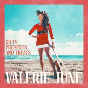 Download track 'Twas The Night Before Christmas Valerie June