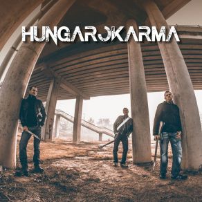 Download track Betonszív Hungarokarma