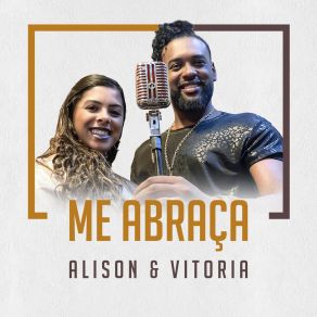 Download track Me Abraça (Playback) Vitória