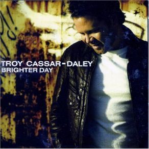 Download track Getaway Car Troy Cassar - Daley