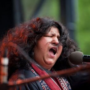 Download track Kita Murshid De Naal Pyar Abida Parveen