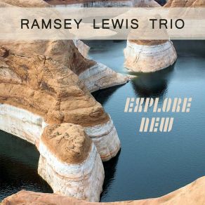 Download track It Might As Well Be Spring Ramsey Lewis Trío