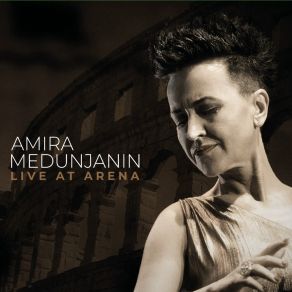 Download track Ajde Jano Kolo Da Igramo (Live At Arena) Amira