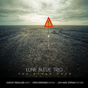 Download track L'horloge Infernale Lune Bleue Trio