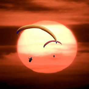 Download track Paragliders Dimpsey