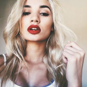 Download track Beautiful Little Fool Pia Mia