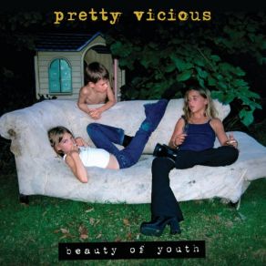 Download track Little Molly Pretty Vicious