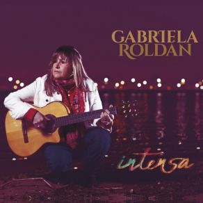 Download track La Calle Del Lapacho Gabriela Roldán