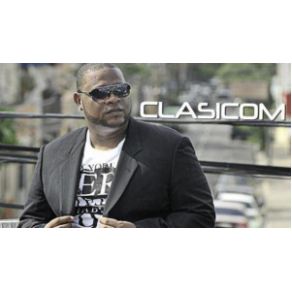 Download track Una Mala Clasicom