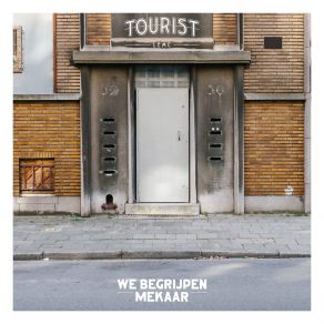 Download track Spiegel Tourist LeMCRaymond Van Het Groenewoud