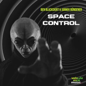 Download track Space Control (Extended) Jannek Büngener