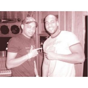 Download track Ay Ay Romeo Santos, Yovanny Polanco