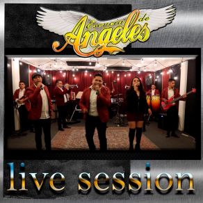 Download track Toma Que Toma / Chica Atrevida / Cumbia Del Infinito (Live) Esencia De Angeles