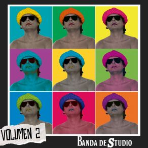 Download track Clara Banda De Studio