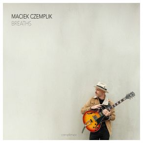 Download track Lonely Traveler Maciek Czemplik