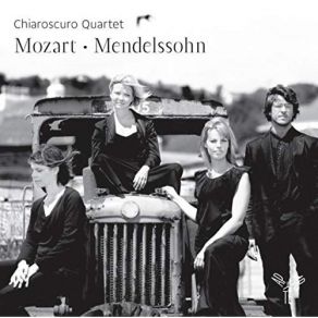 Download track 03. Quatuor À Cordes No. 15 En Ré Mineur, K 421 III. Menuetto-Trio Chiaroscuro Quartet