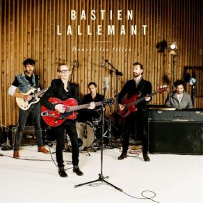 Download track La Maison Penche Bastien Lallemant