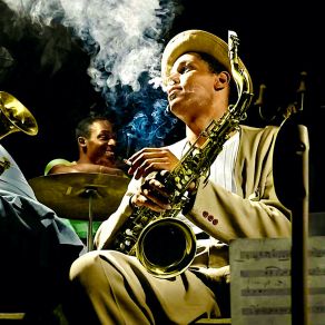 Download track Day In, Day Out (Remastered) Dexter Gordon