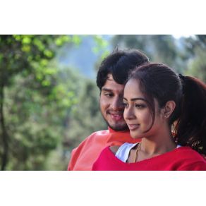 Download track Uyir Thozha Nivas, Gayathri SG, Shakthisree Gopalan, Abhay Jodhpurkar