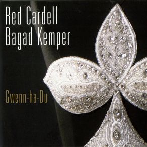 Download track Le Cercle Bagad Kemper