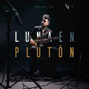 Download track Solar Revolution Luna En Plutón