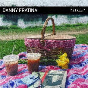 Download track Ilkimcim Için Bir Şarkı (December) Danny FratinaDecember