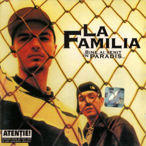 Download track Puya E Pe Scenă La Familia