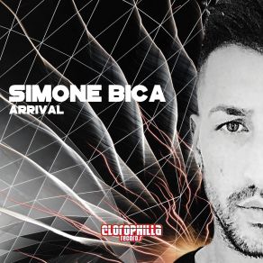 Download track In Da House Simone Bica