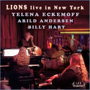 Download track Stars Bathing In Shallow Waters (Live In New York) Yelena Eckemoff TrioArild Andersen, Billy Hart, Yelena Eckemoff