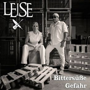 Download track Bittersüße Gefahr (Instrumental) Leise