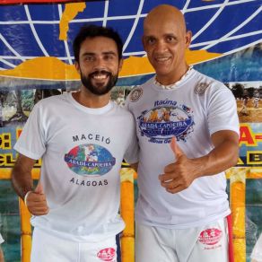 Download track Capopasso - Capoeira Abadá Mestre Camisa