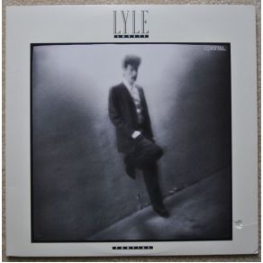 Download track M - O - N - E - Y Lyle Lovett