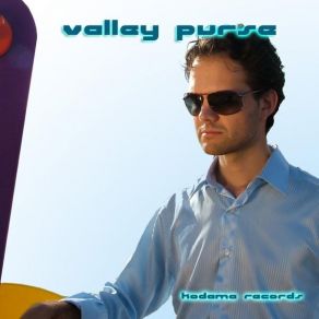 Download track Que Fais - Tu Dans La Vie? Valley Purse