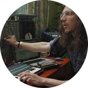 Download track Institute Of The Overmind (Photonz Remix) Legowelt