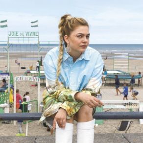 Download track 1nterlude (Louane Joie De Vivre) Louane