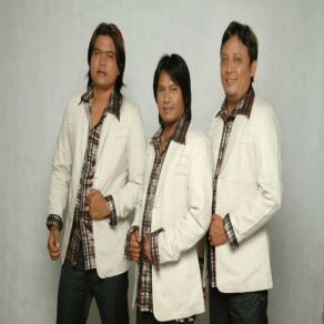 Download track Ulang Tahun Ni Dainang Century Trio