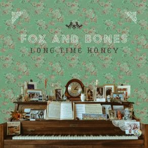 Download track Constellations Fox And Bones