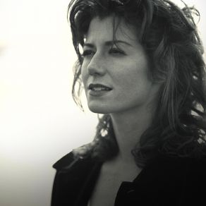 Download track Come Into My World (Studio Version) Amy Grant