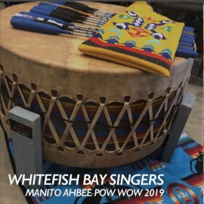 Download track Kiishaamanitou Piimatiziwin (Grand Entry) (Live) Whitefish Bay Singers