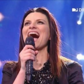 Download track En Cambio No Laura Pausini