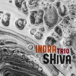 Download track Lua Crescente Indra Trio