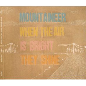 Download track Morning Mist Mountaineer