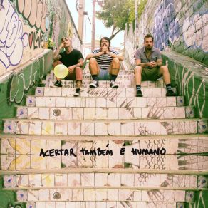 Download track O Problema Ambulantes Astronautas