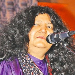 Download track Chhap Tilak Sab Chhen Li Abida Parveen