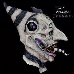 Download track Sine Waves Of The Para-Static Ultramaze Aunt Dracula